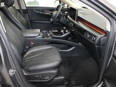 Used 2022 Lincoln Nautilus Reserve w/ Monochromatic Package image 28