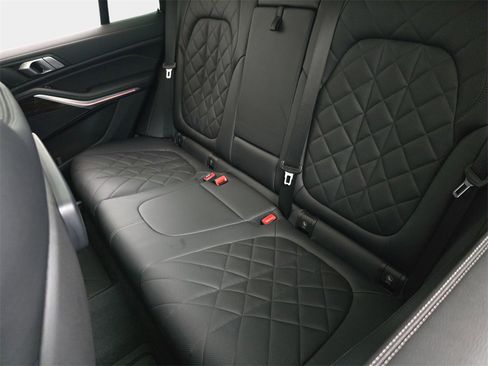 Used 2023 BMW X5 xDrive40i image 17