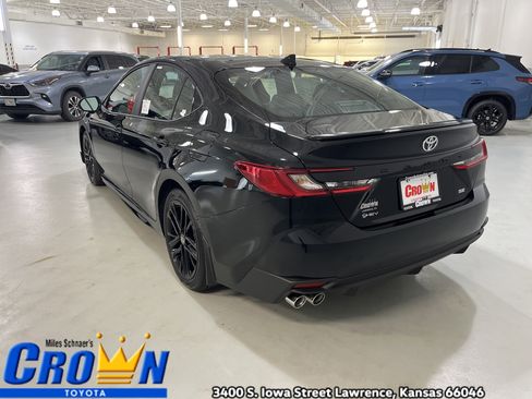 New 2026 Toyota Camry SE FWD image 6