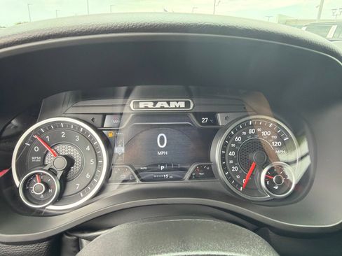 New 2026 RAM 1500 4x4 Crew Cab image 28