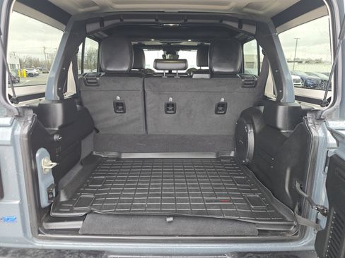 Used 2024 Jeep Wrangler Unlimited Rubicon 4xe image 17