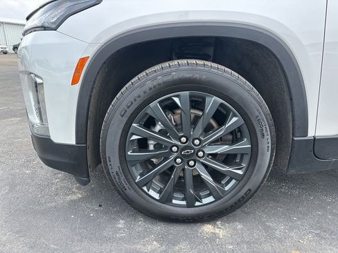 Used 2023 Chevrolet Traverse RS image 21
