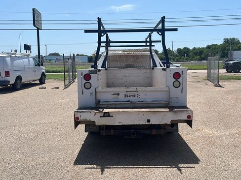 Used 2015 Ford F250 XL w/ Power Equipment Group RWD image 3