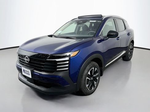 New 2026 Nissan Kicks SV w/ SV Premium Package AWD/4WD image 3