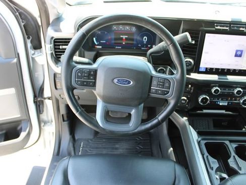 Used 2023 Ford F250 Lariat w/ Lariat Ultimate Package AWD/4WD image 19