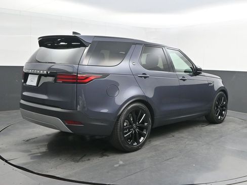 New 2026 Land Rover Discovery S AWD/4WD image 7