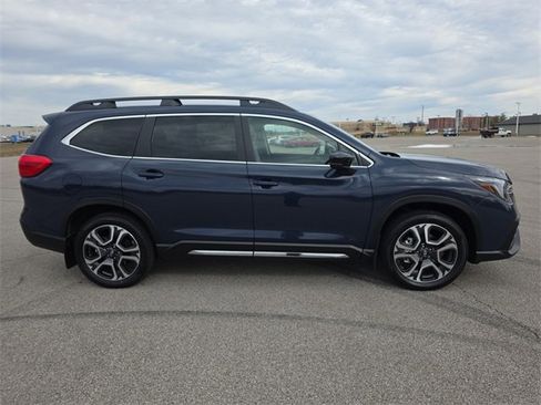 Used 2025 Subaru Ascent Limited image 14