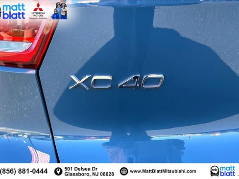 Used 2025 Volvo XC40 B5 Core image 16