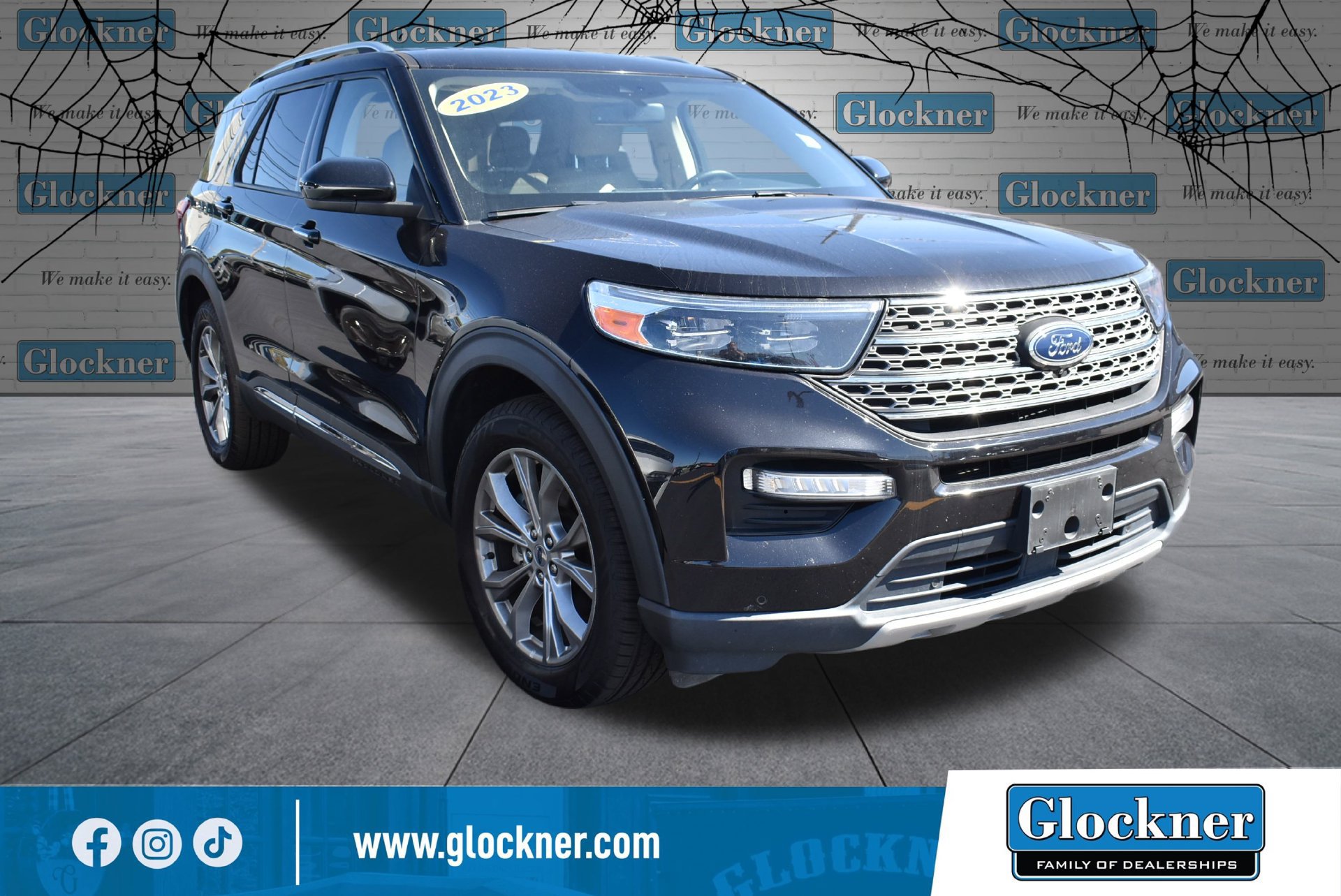 Used 2023 Ford Explorer Limited AWD/4WD image 3