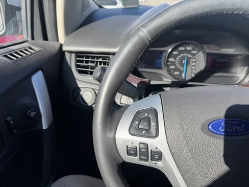 Used 2013 Ford Edge Limited image 23