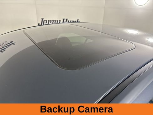 Used 2022 MAZDA MAZDA3 s image 8