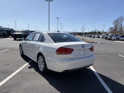Used 2013 Volkswagen Passat 2.5 SE image 12