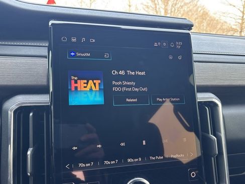 Used 2025 GMC Acadia Denali w/ LPO, Floor Liner Package image 36