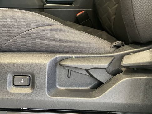 Used 2026 Toyota Tacoma SR5 image 14