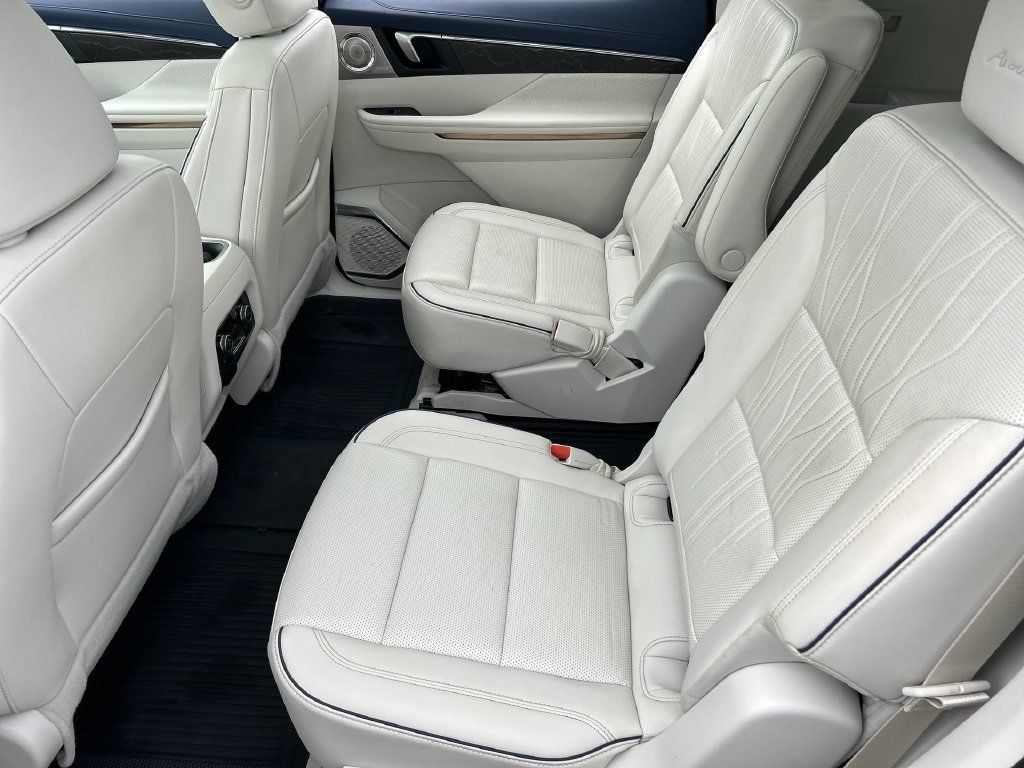 Used 2025 Buick Enclave Avenir w/ Super Cruise Package AWD/4WD image 26