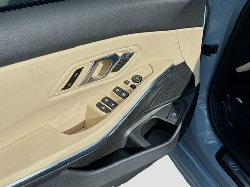 Used 2024 BMW 330i Sedan w/ M Sport Package RWD image 22