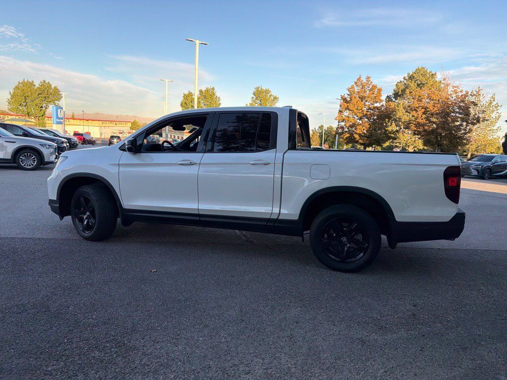 Used 2023 Honda Ridgeline Black Edition image 11