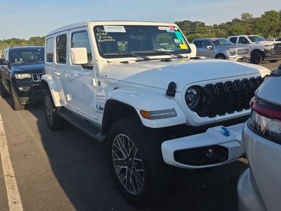 Used 2024 Jeep Wrangler High Altitude