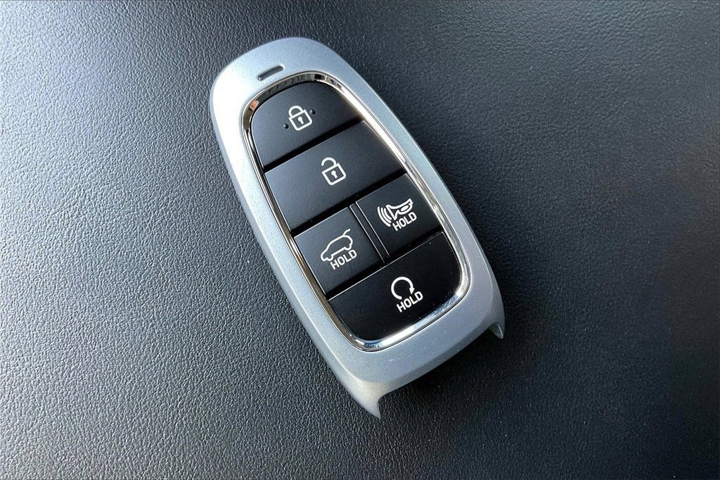 Used 2025 Hyundai Palisade Limited FWD image 36