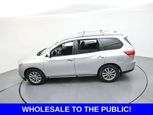 Used 2014 Nissan Pathfinder SV FWD image 40