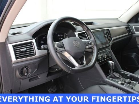 Used 2023 Volkswagen Atlas SE AWD/4WD image 2