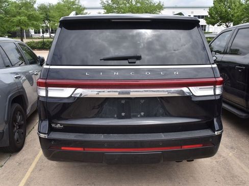Certified 2023 Lincoln Navigator Reserve AWD/4WD image 6