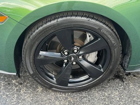 Used 2022 Ford Mustang GT w/ Black Accent Package RWD image 10