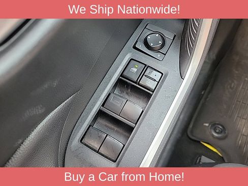 Used 2021 Toyota RAV4 XLE AWD/4WD image 24
