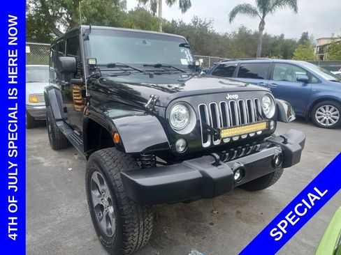 Used 2017 Jeep Wrangler Unlimited Sahara w/ Max Tow Package AWD/4WD image 1