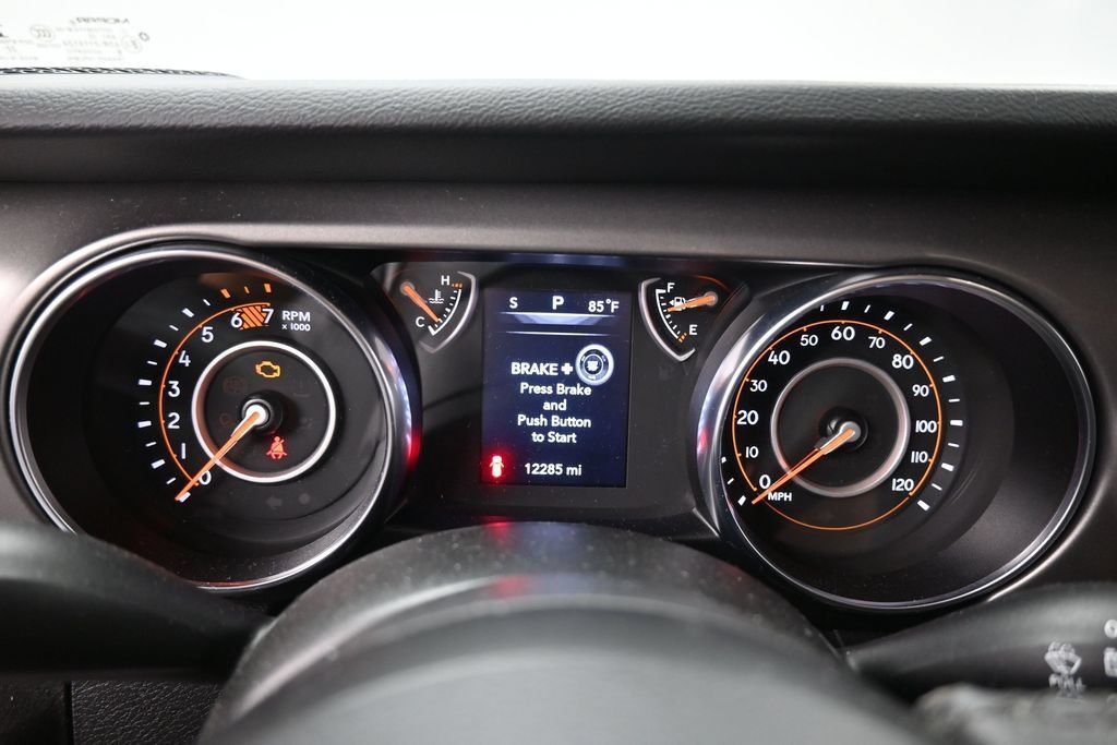 Used 2023 Jeep Wrangler Sport AWD/4WD image 32
