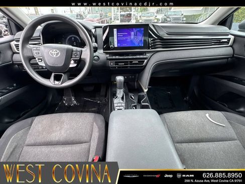 Used 2025 Toyota Camry LE FWD image 31