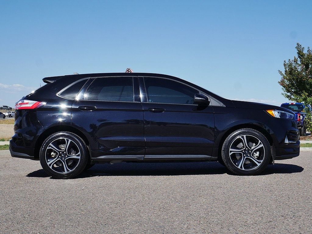 Used 2020 Ford Edge ST w/ Cold Weather Package AWD/4WD image 7