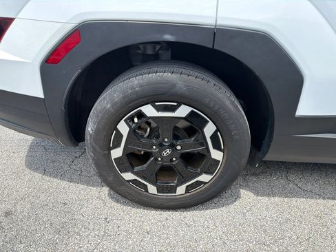 Used 2024 Hyundai Santa Fe SE FWD image 8