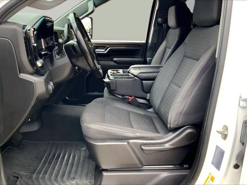 Used 2024 Chevrolet Silverado 2500 LT AWD/4WD image 8