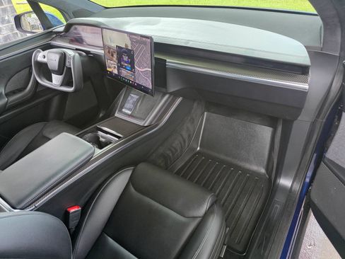 Used 2022 Tesla Model X Plaid AWD/4WD image 24
