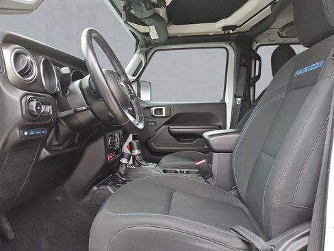 Certified 2021 Jeep Wrangler Unlimited Rubicon 4xe w/ Cold Weather Group image 9