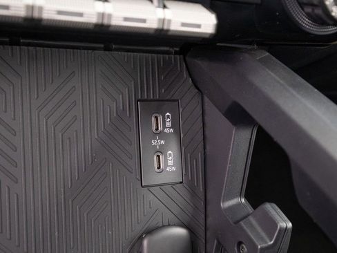 Used 2025 Toyota Tacoma SR image 24