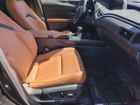 Used 2022 Lexus UX 200 UX 200 w/ Accessory Package (Z1) image 20