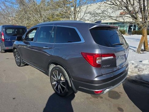 Used 2022 Honda Pilot Touring image 3