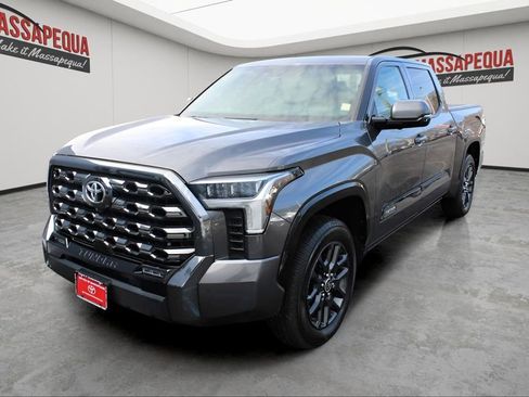 Used 2022 Toyota Tundra Platinum w/ Advanced Package image 3