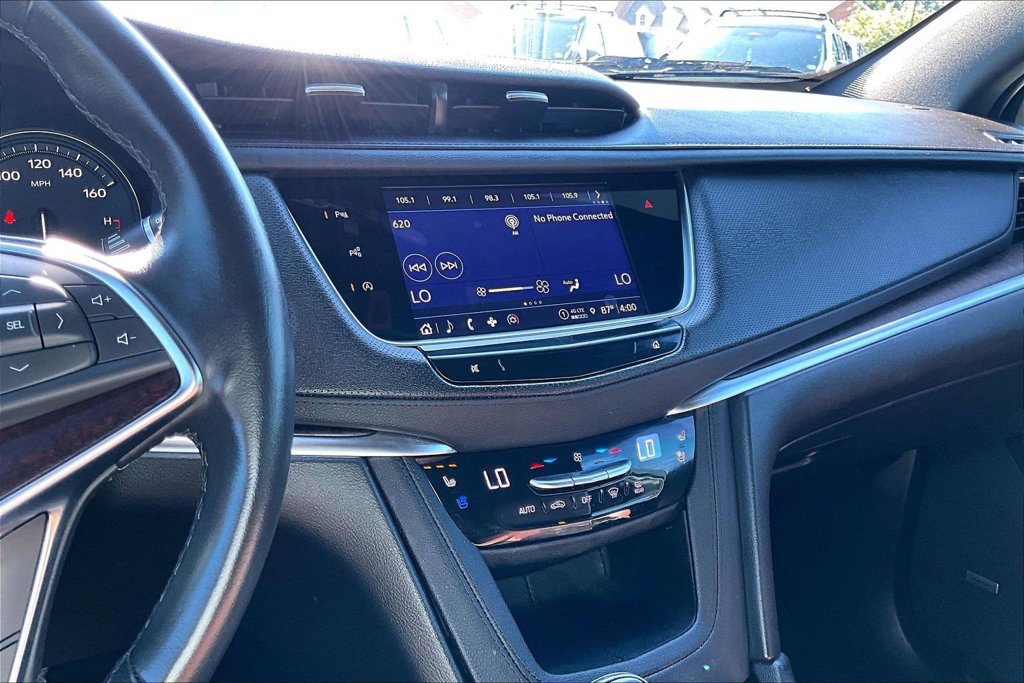 Used 2022 Cadillac XT5 Premium Luxury w/ Technology Package FWD image 15