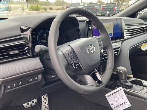 New 2026 Toyota Camry Hybrid image 9