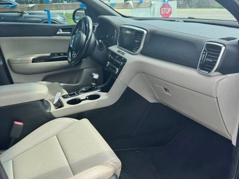 Used 2021 Kia Sportage S w/ S FWD Premium Package image 17