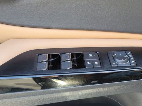 Used 2023 Lexus ES 350 Ultra Luxury w/ Accessory Package (Z1) image 30