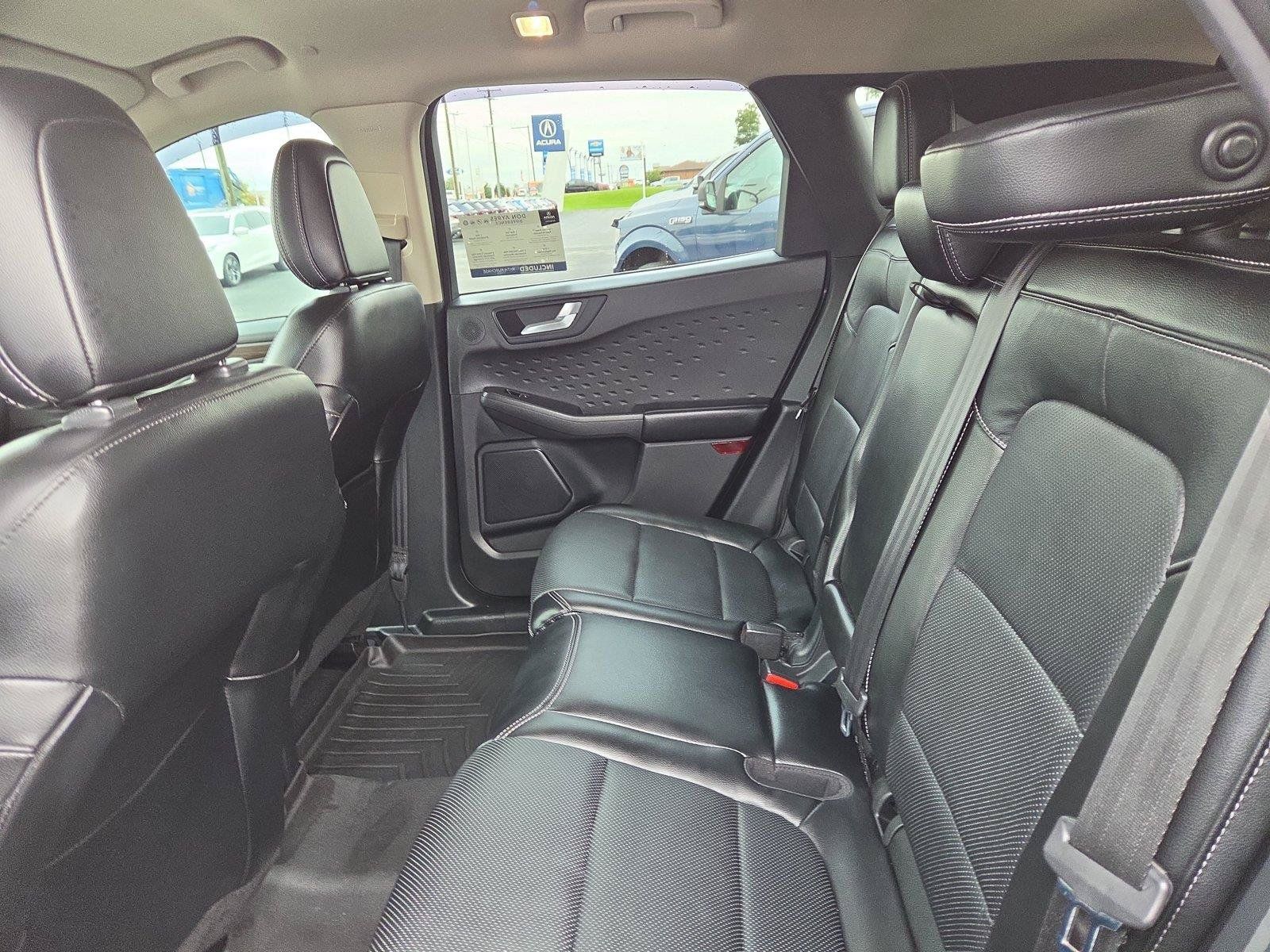 Used 2020 Ford Escape Titanium AWD/4WD image 21