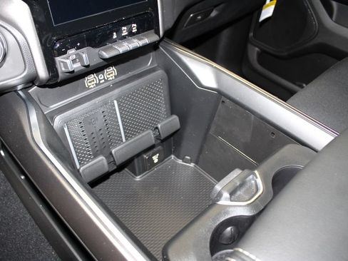 New 2026 RAM 1500 4x4 Crew Cab image 20