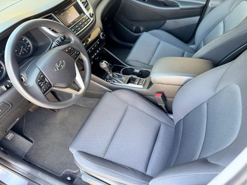 Used 2018 Hyundai Tucson SE AWD/4WD image 14