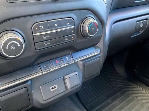 Used 2020 Chevrolet Silverado 1500 Custom w/ Custom Value Package image 33