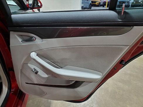 Used 2011 Cadillac CTS V RWD image 21
