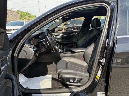 Used 2018 BMW 530i xDrive AWD/4WD image 27